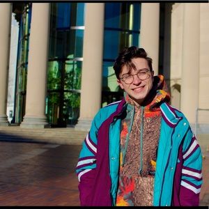 Meet your Posher, Lawrynce